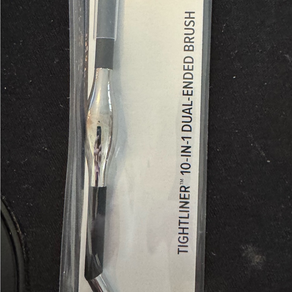 IT Cosmetics Tightliner 10-in-1 Dual-Ended Brush - Black and Silver No 13